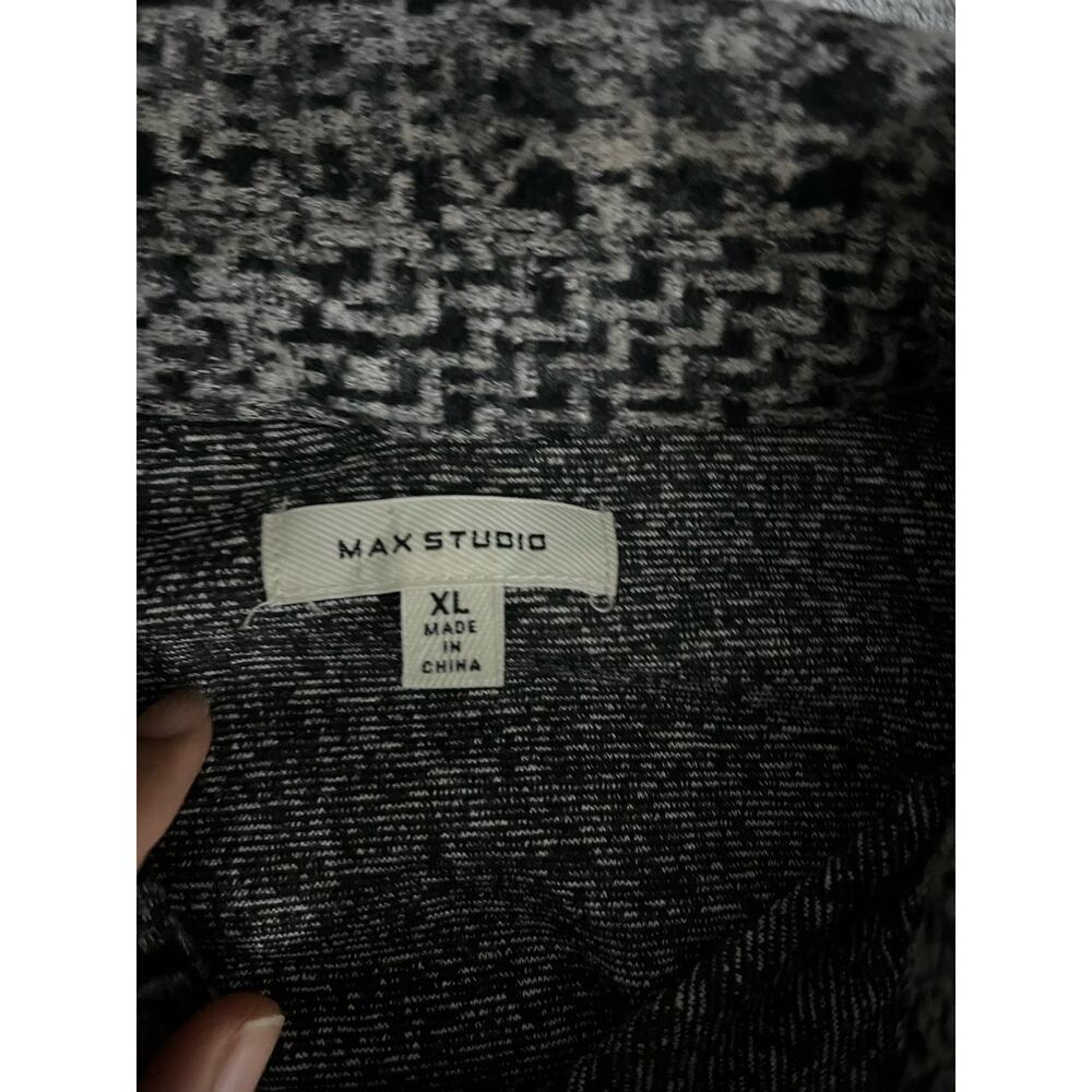 Max Studio Double Knit Houndstooth Button Down Sh… - image 7